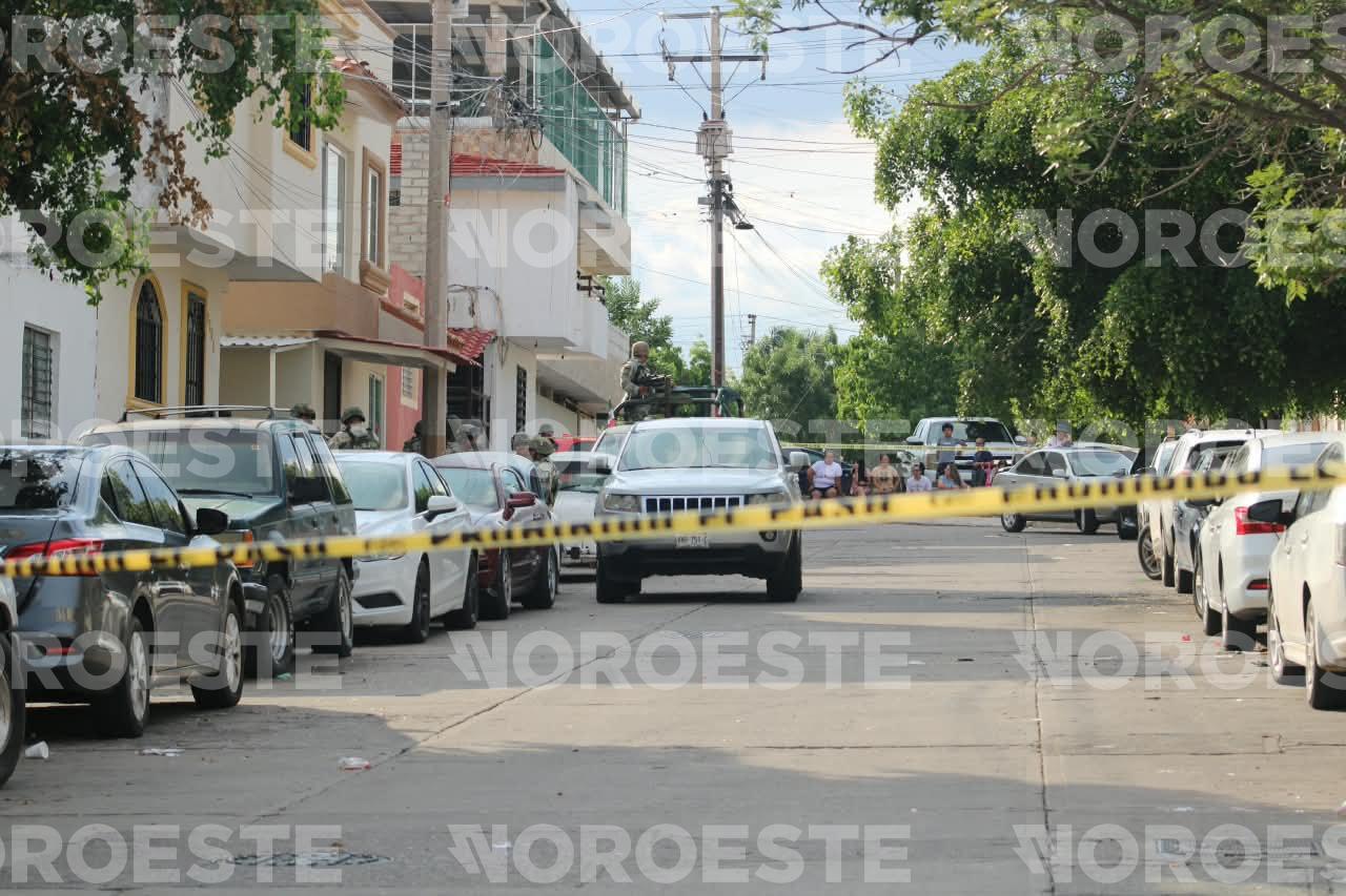 $!Un trabajador del IMSS herido y un hombre plagiado deja ataque en Infonavit Humaya, en Culiacán