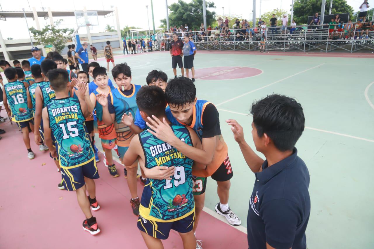 $!Niños Triquis arrasan en Olimpiada Indígena