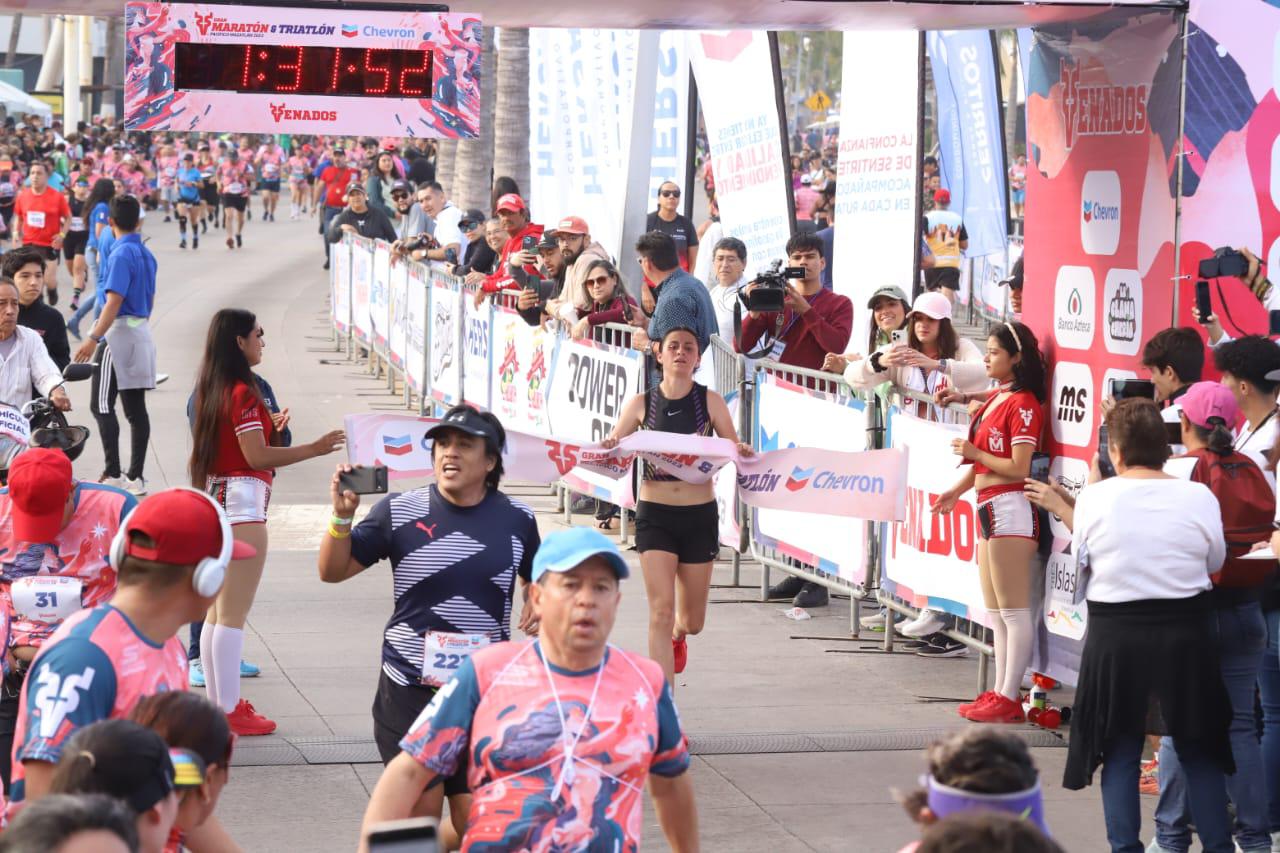 $!Michoacán y Zacatecas se apoderan de los 21K del Maratón Pacífico