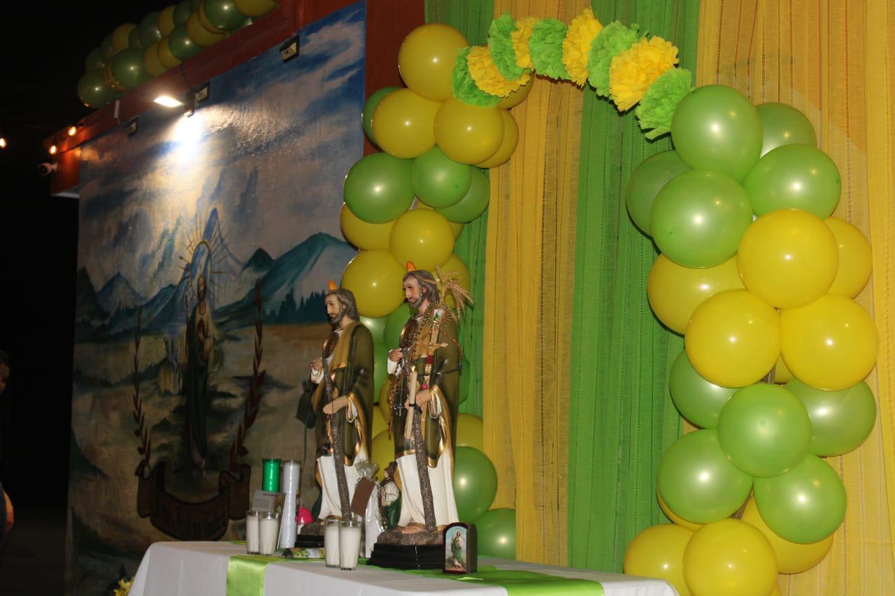 $!Adela y Emily celebran a San Judas Tadeo en Rosario por favor recibido