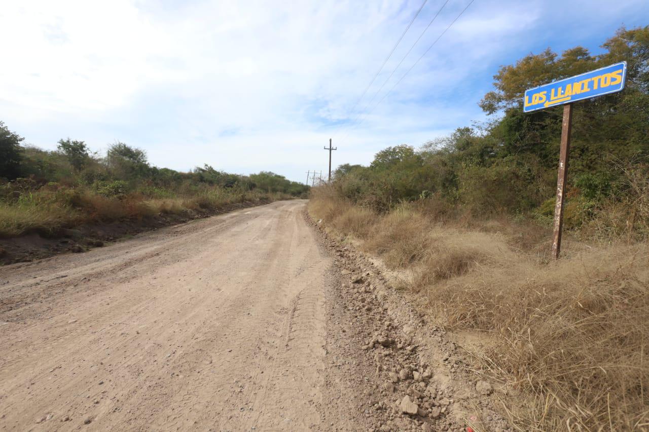 $!Encabeza Alcalde de Mazatlán inicio de reparación de camino de Mármol a Los Llanitos
