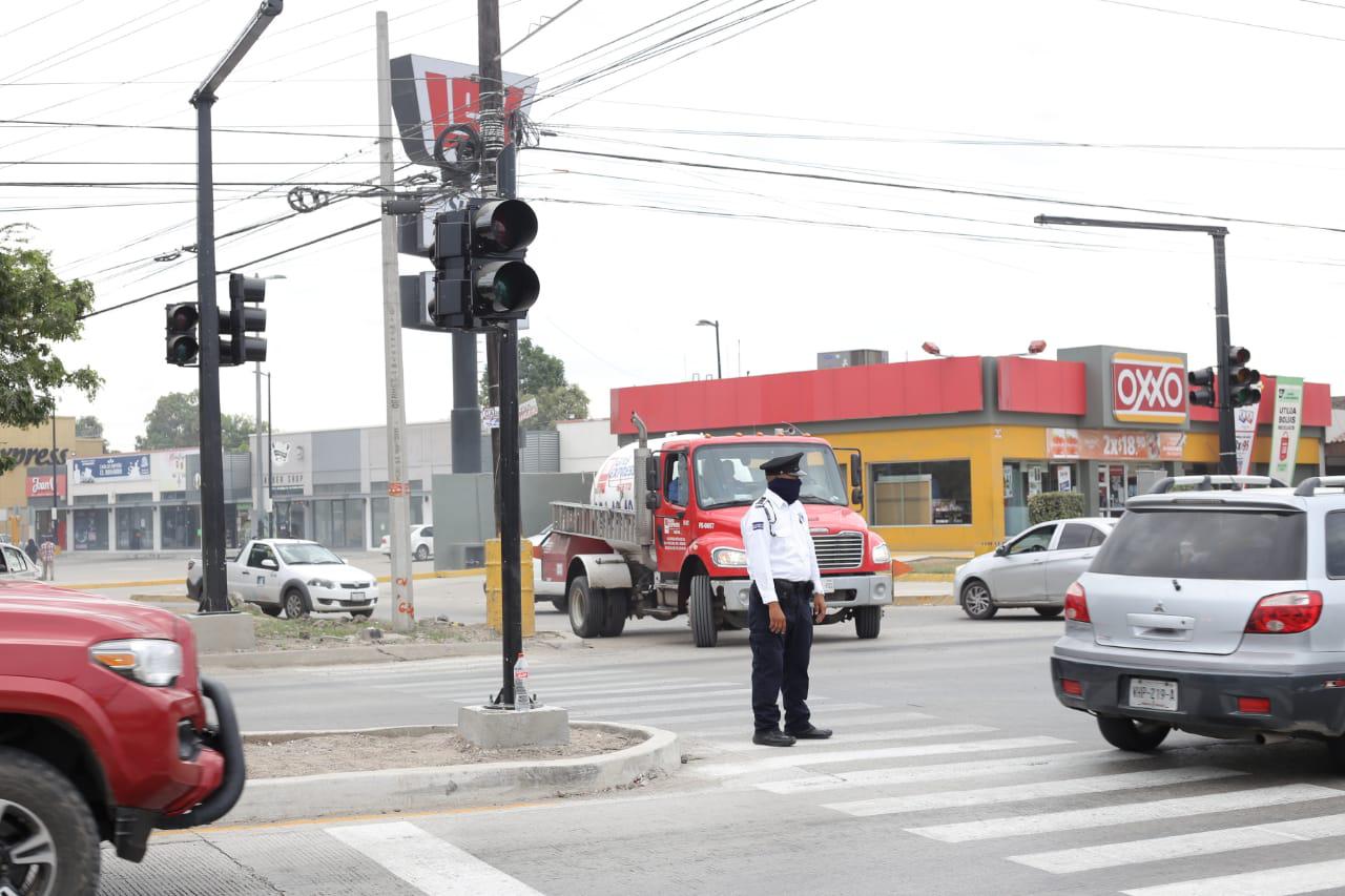 $!A casi un mes de inaugurada, la Avenida Gabriel Leyva, en Mazatlán, aún no está terminada