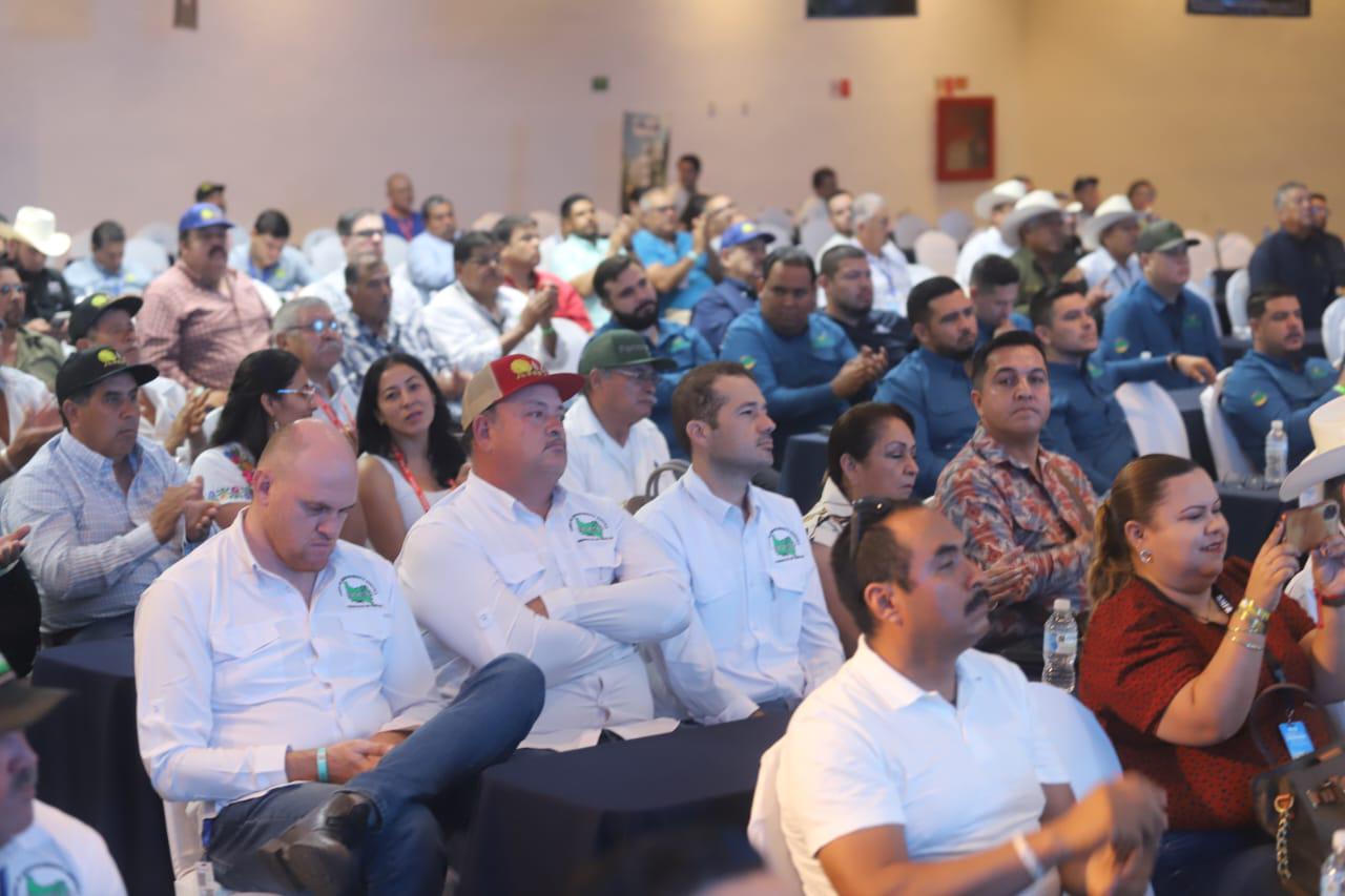 $!Recibe Mazatlán al gremio de Fondos de Aseguramientos en su 31 Congreso Nacional