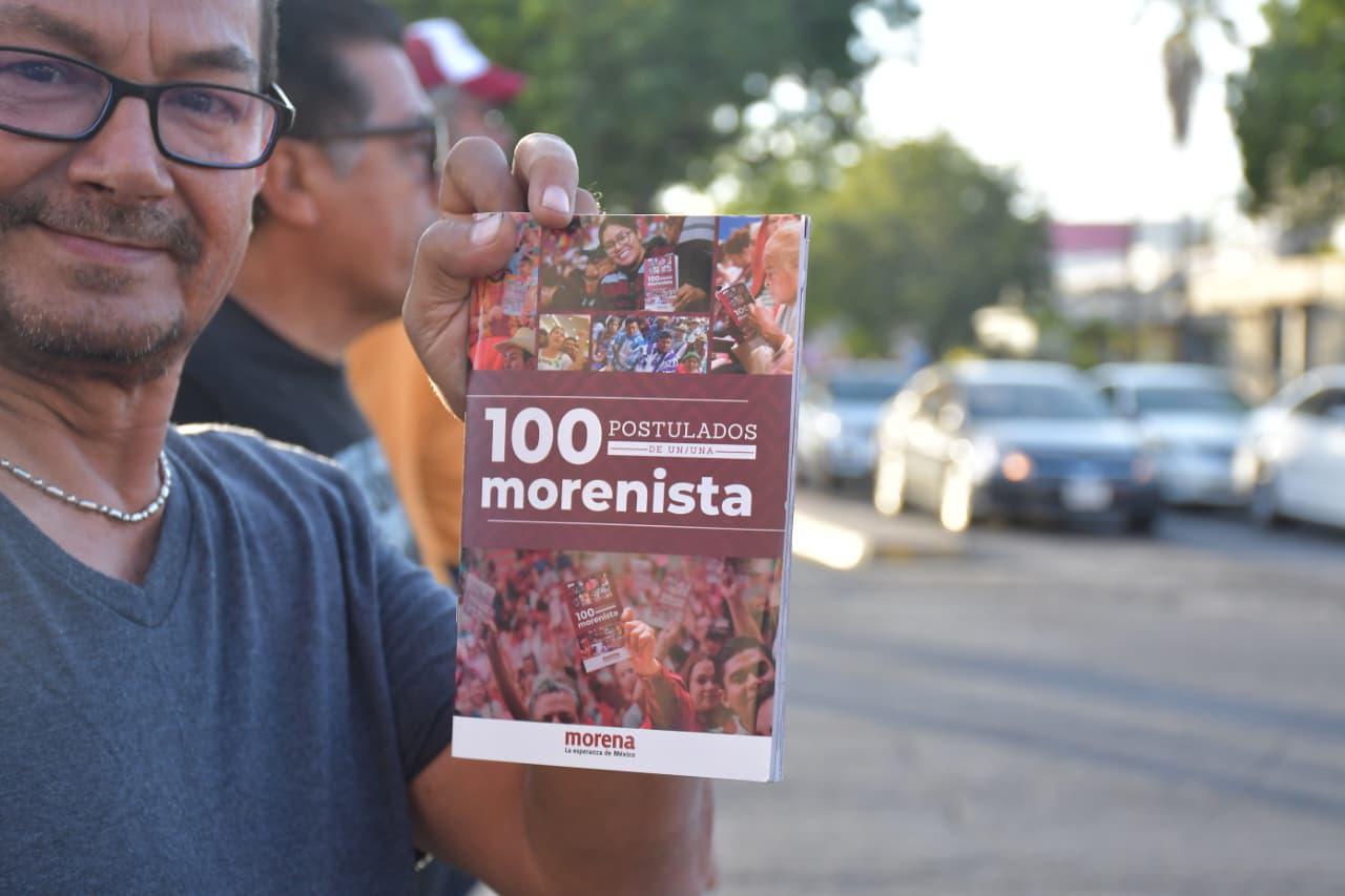 $!Militantes de Morena y organizaciones marchan en Culiacán en defensa de la soberanía nacional