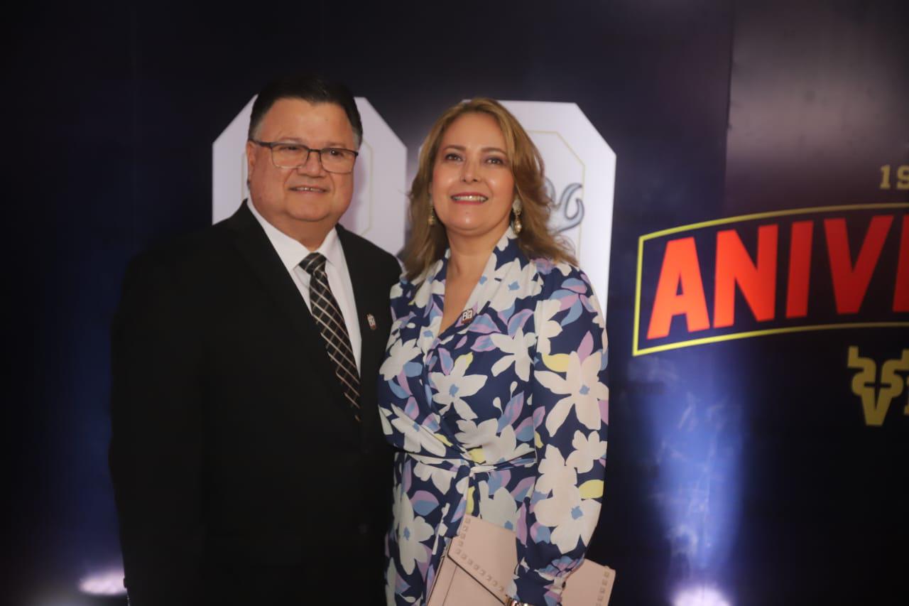 $!Ignacio Barros Cebreros y Corina García de Barros