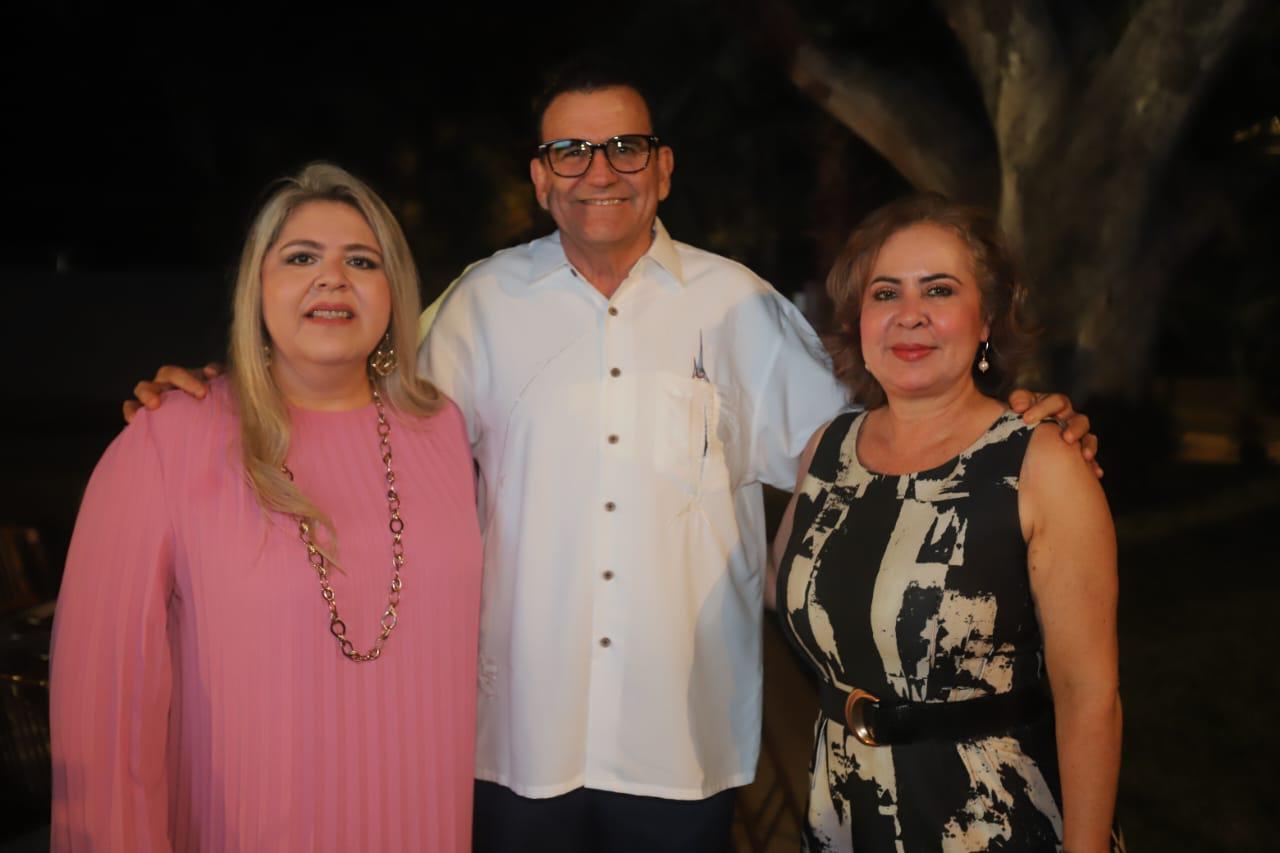 $!Ana Lucía Ríos, Martín Sánchez y María del Rosario Quiñonez.