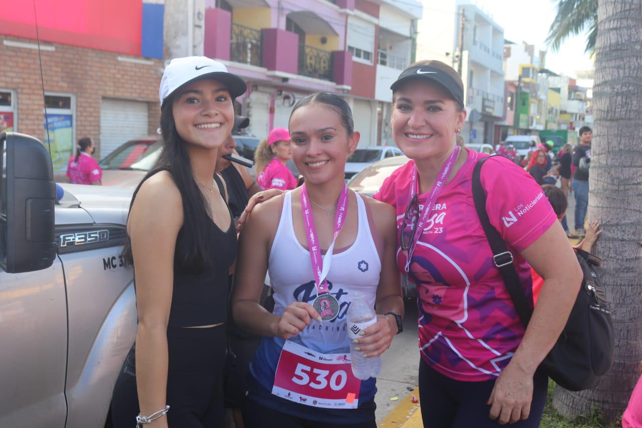 $!Solís y Leyva conquistan la Carrera Rosa, en Mazatlán