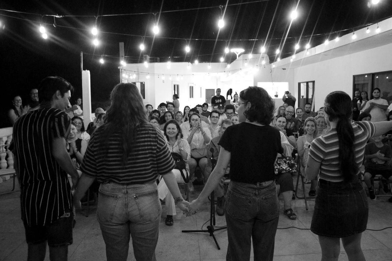 $!El público disfrutó de las actuaciones de los jóvenes.