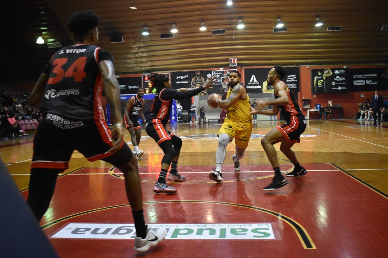 $!Caballeros de Culiacán sufre barrida en casa ante Zonkeys de Tijuana