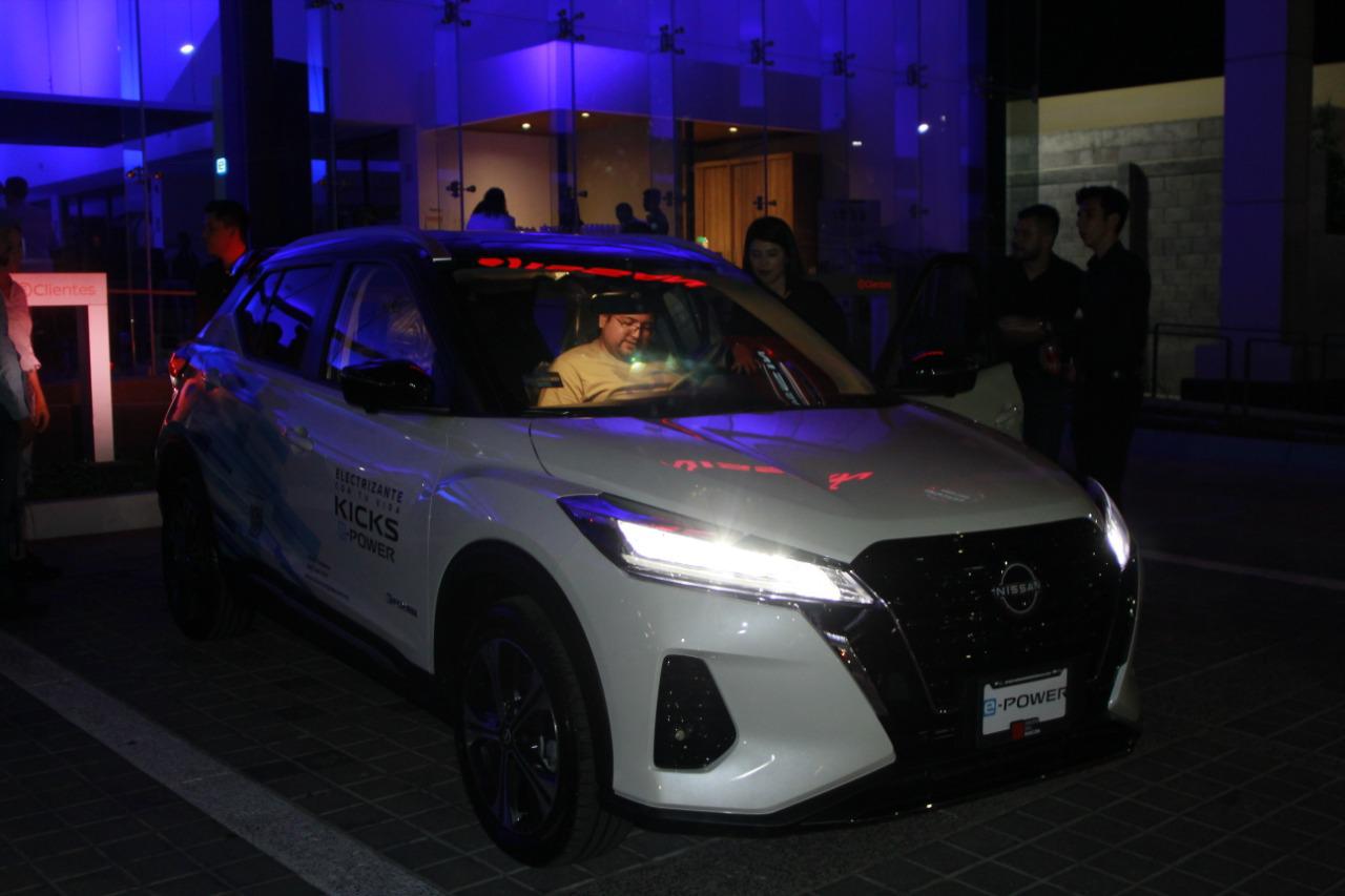 $!El auto brinda una autonomia de 900 km.