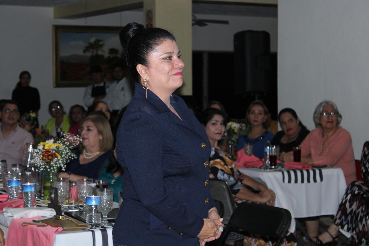 $!Homenajea Escuinapa a Rosa Cecilia Sánchez Luque tras galardón al mérito empresarial