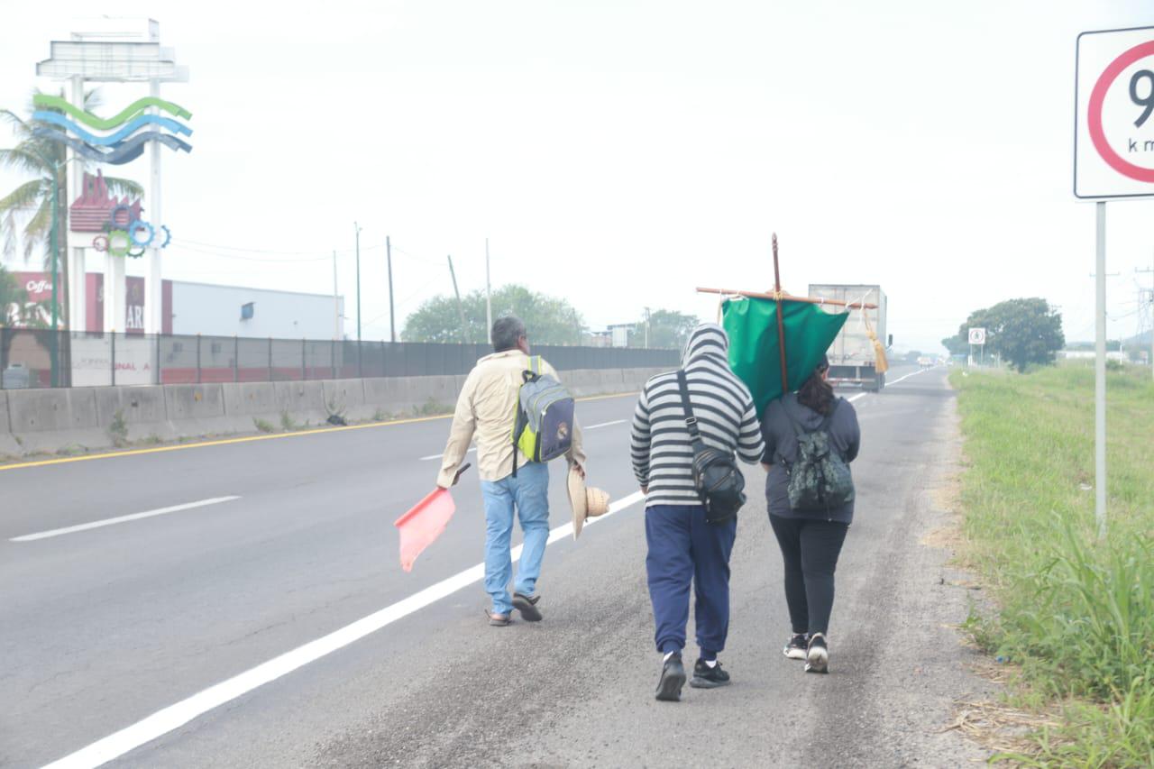 $!Cantan ‘Las Mañanitas’ en Mazatlán a San Judas Tadeo, en su día y en su templo