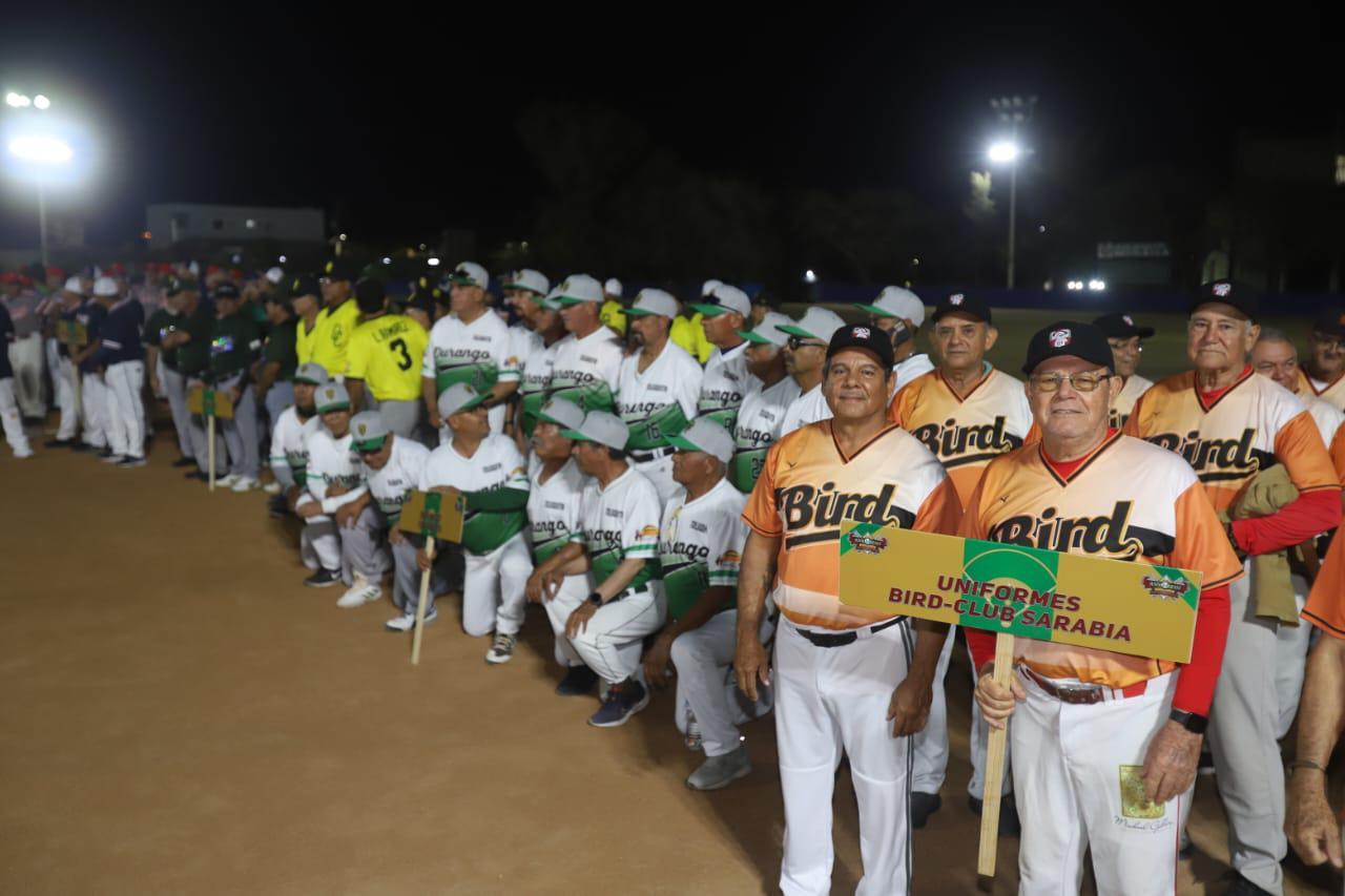 $!Recuerdan a Miguel Loaiza en inauguración de Nacional Veteranos de Beisbol, en Club Muralla