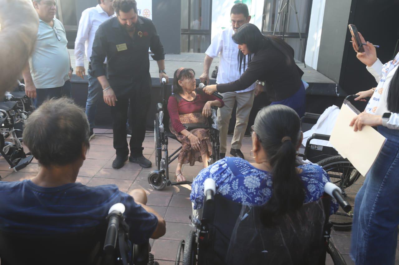 $!Dona Fundación ‘Academia de Sueños Especiales’ 27 sillas de ruedas para personas discapacitadas y adultos mayores en Mazatlán