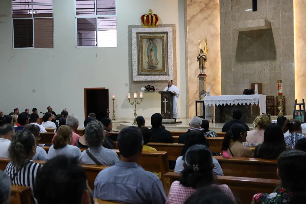 $!Recuerdan familiares de víctimas del ‘trenazo’ a sus seres queridos con misa de aniversario