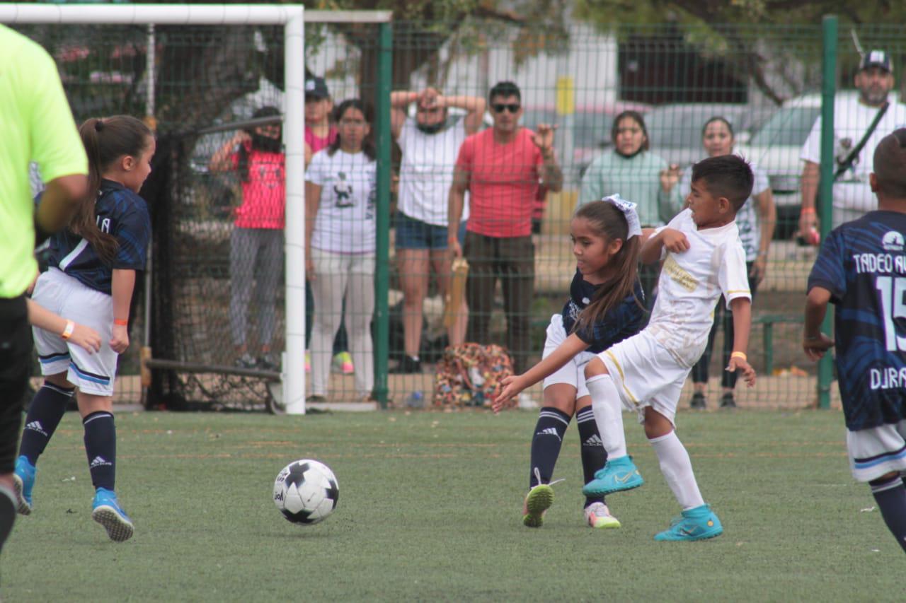 $!Academia O de Nuevo León arranca con pie derecho en la Copa Mazatlán de Futbol 7