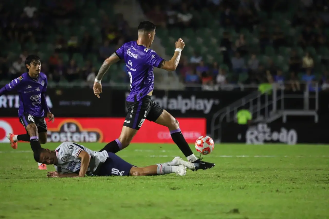 $!Mazatlán FC acaricia el triunfo, pero al final se le escapa ante Cruz Azul