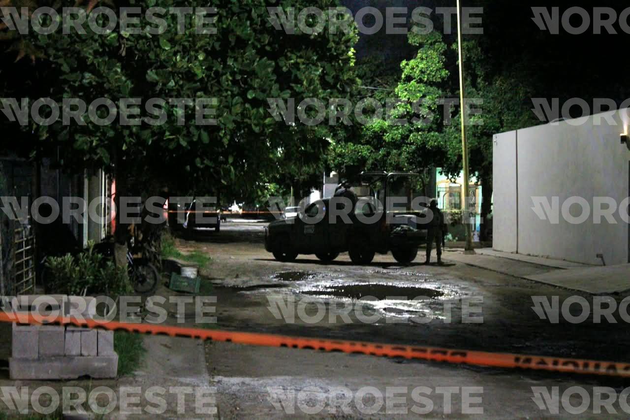 $!Motociclista es herido de bala en el sector La Conquista, en Culiacán