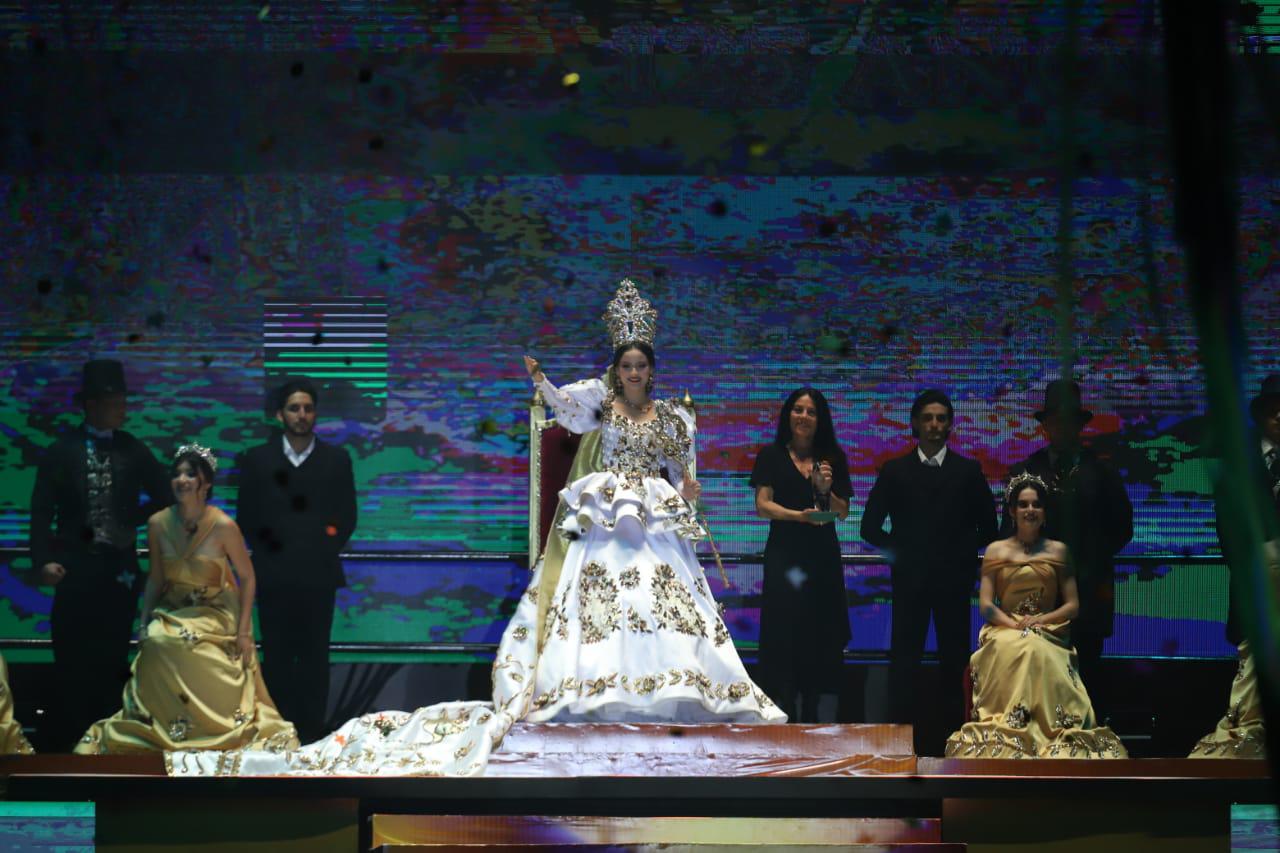 $!Uma I es coronada Reina de los Juegos Florales del Carnaval de Mazatlán