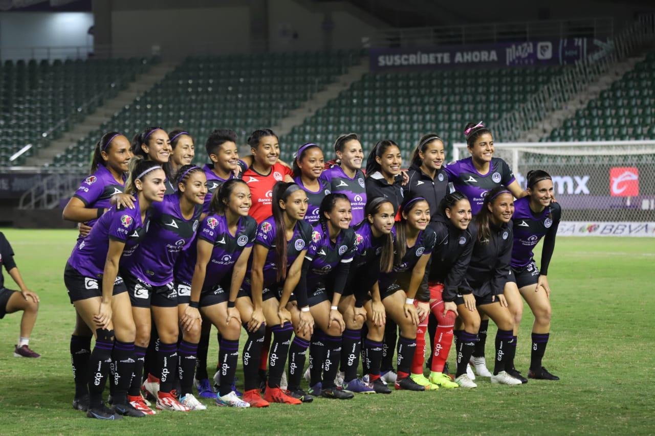 $!Alejandra Escobedo cumple en Mazatlán el sueño de llegar al profesionalismo