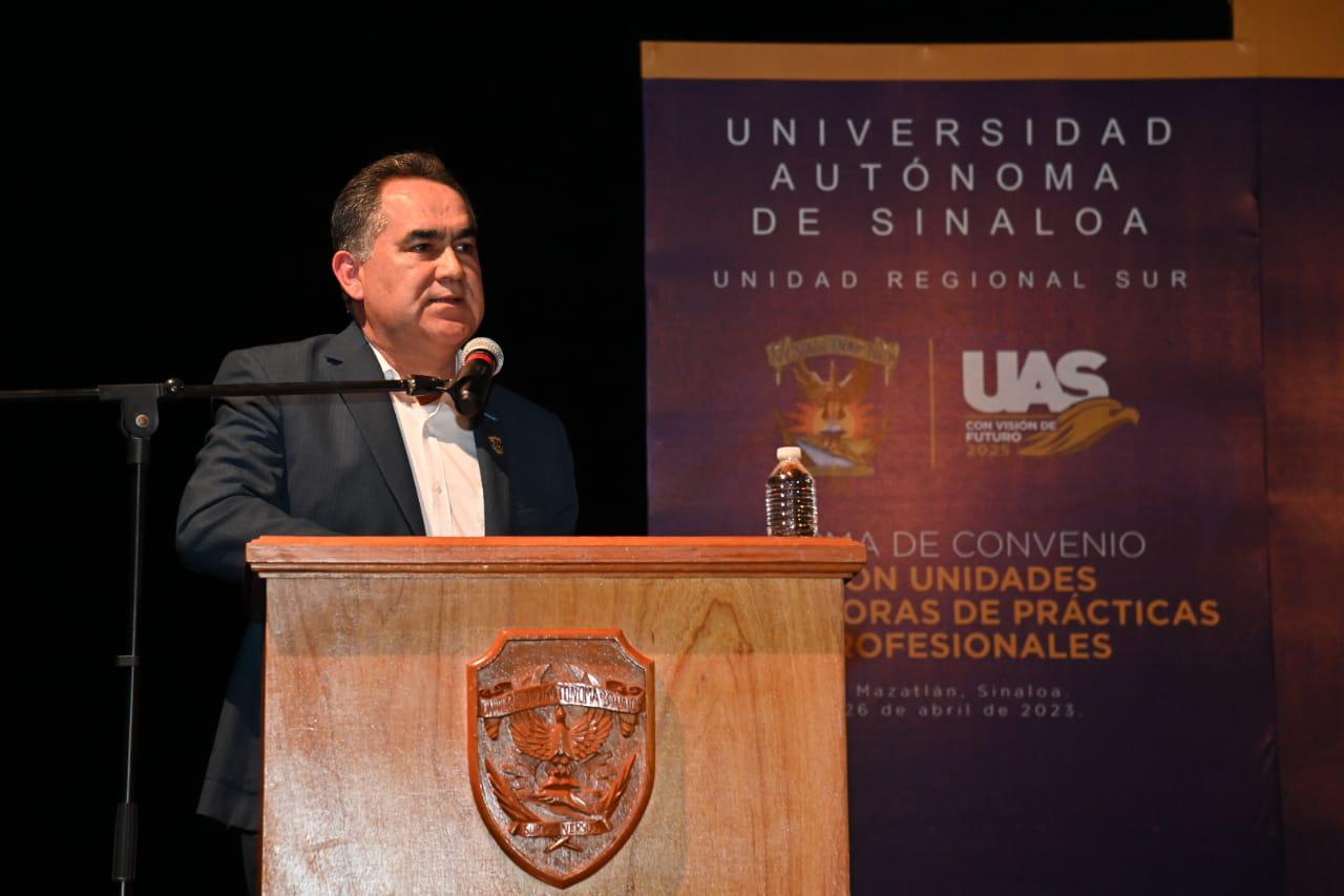 $!Firma UAS convenio para que estudiantes realicen prácticas profesionales