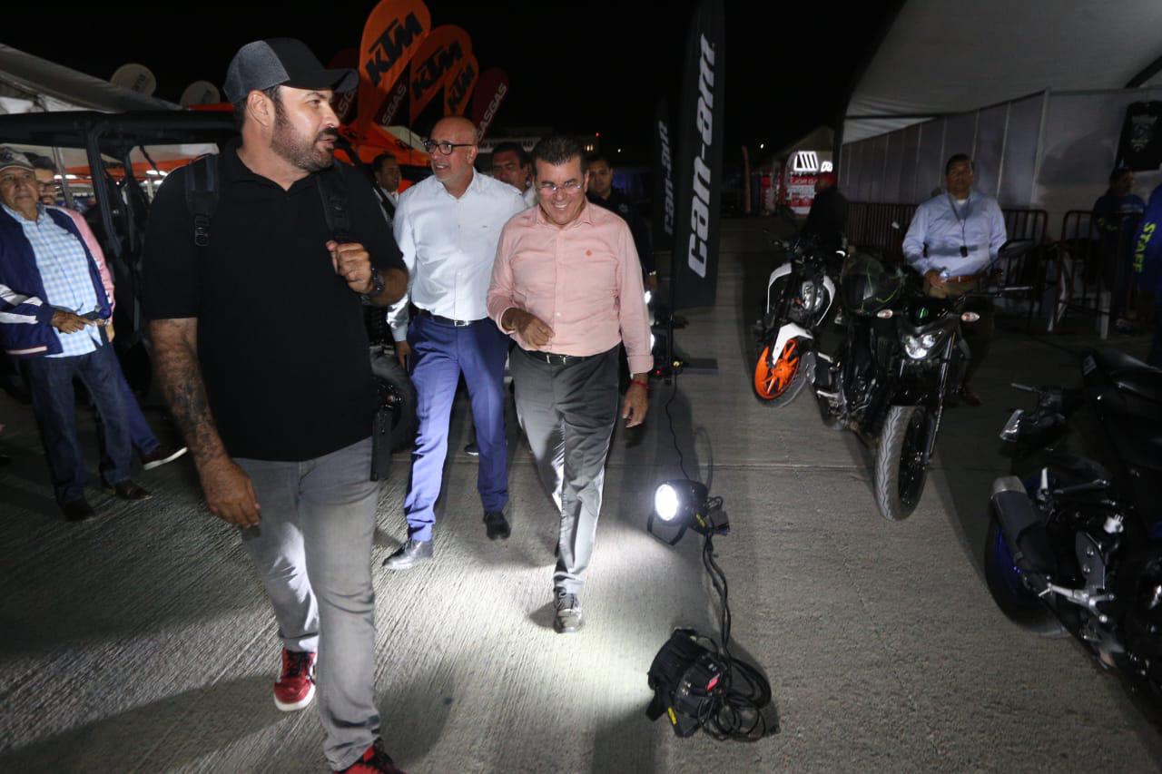 $!Recorre Alcalde de Mazatlán el Foro Biker