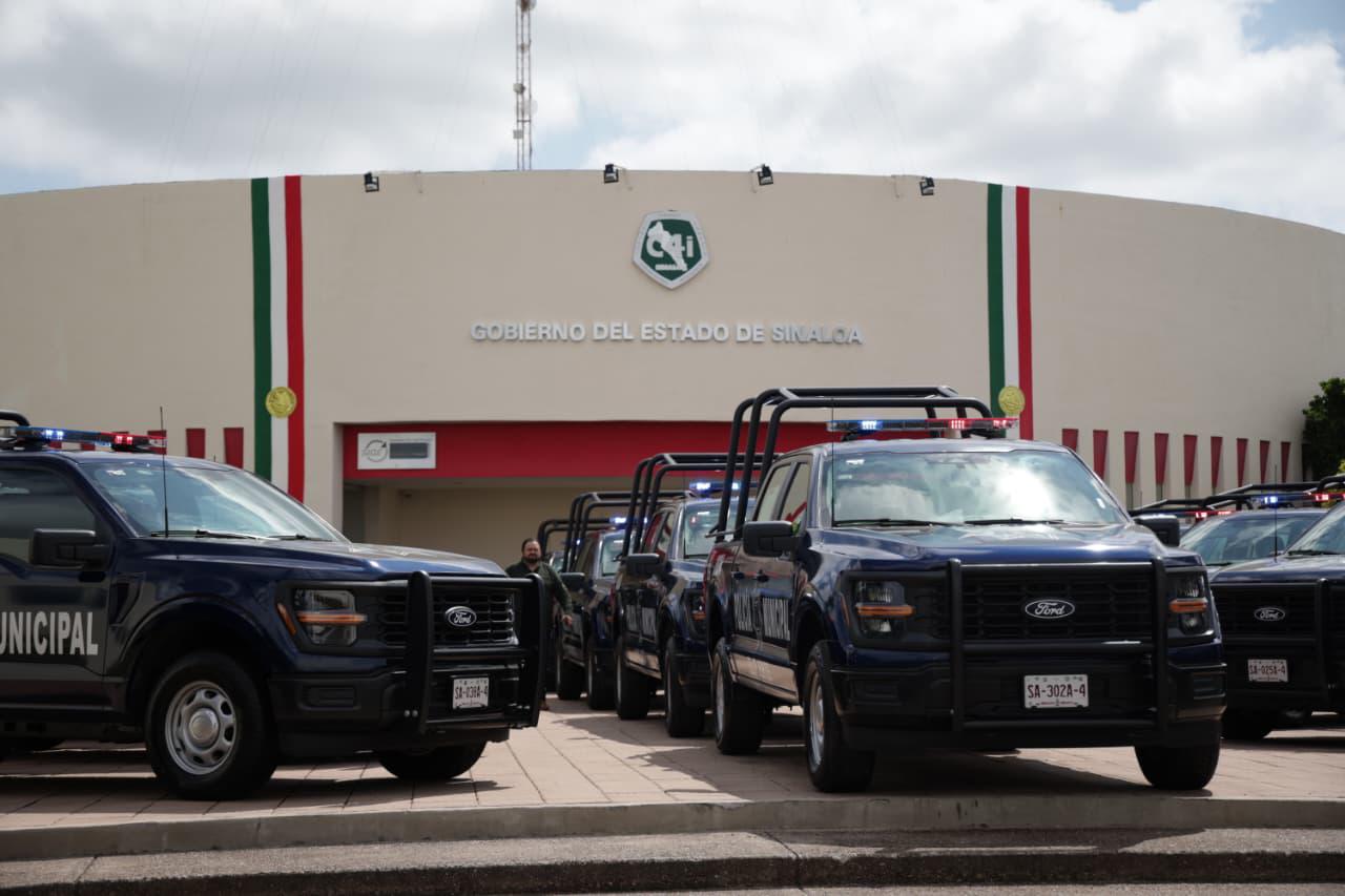 $!Refuerzan seguridad en Sinaloa con 36 patrullas y 500 radios