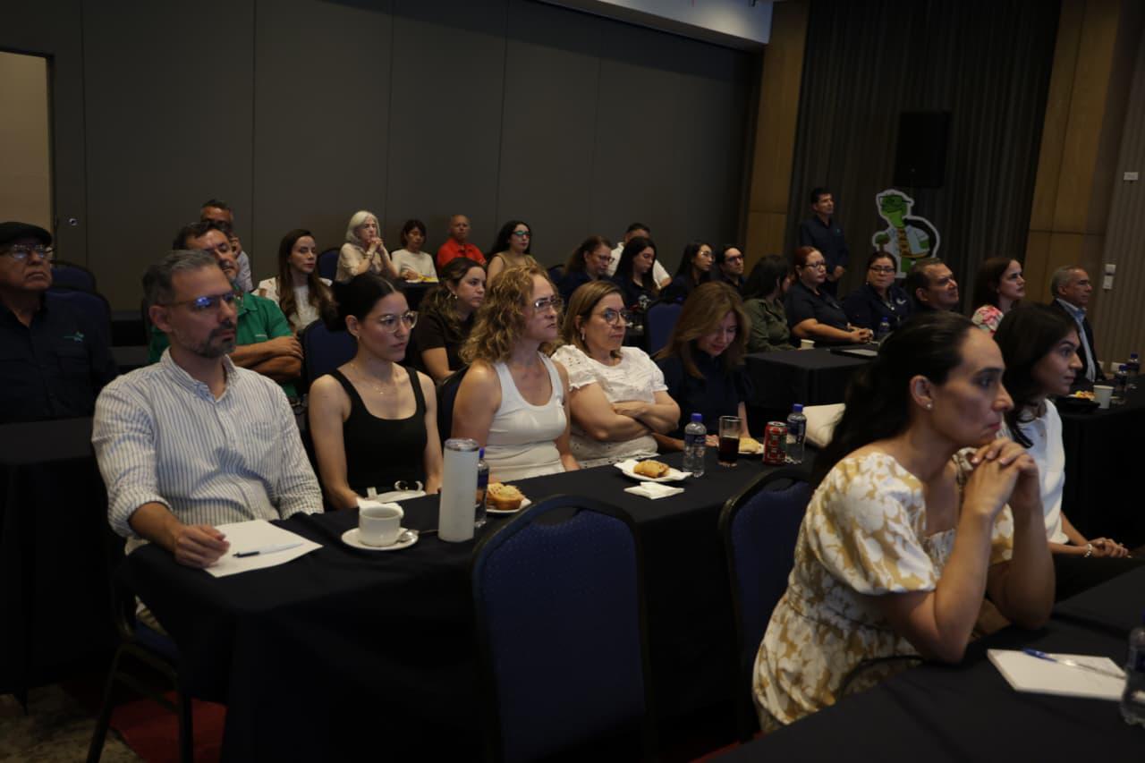 $!Responsabilidad social empresarial es clave para construir paz y fortalecer a las empresas: López Ceniceros
