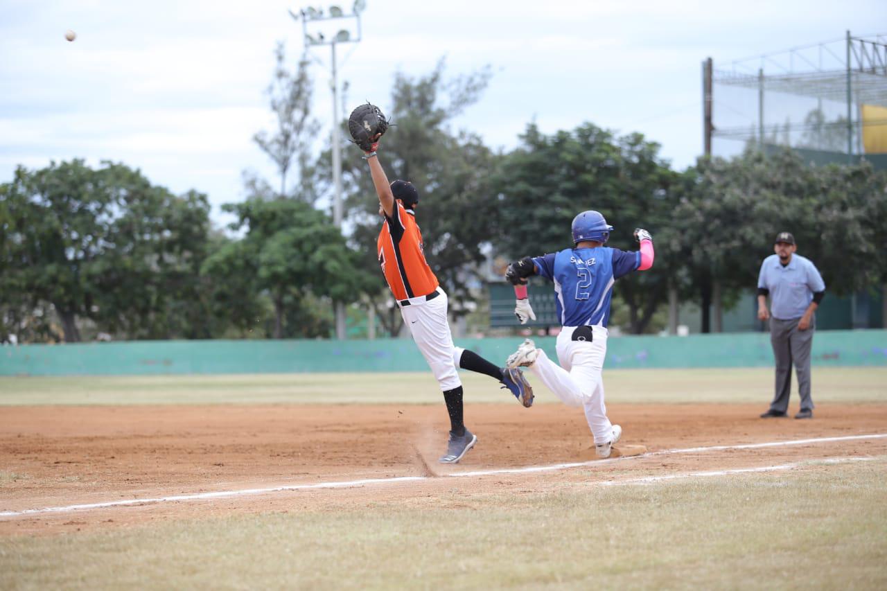 $!Toros de Acuña frena a Dodgers El Tiro en el Mazatlán Baseball Tournament 2021