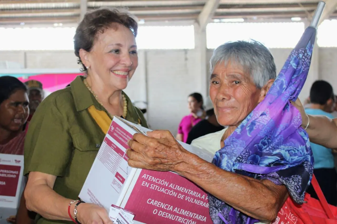 $!Llegan Jornadas del Bienestar del DIF Sinaloa a Escuinapa
