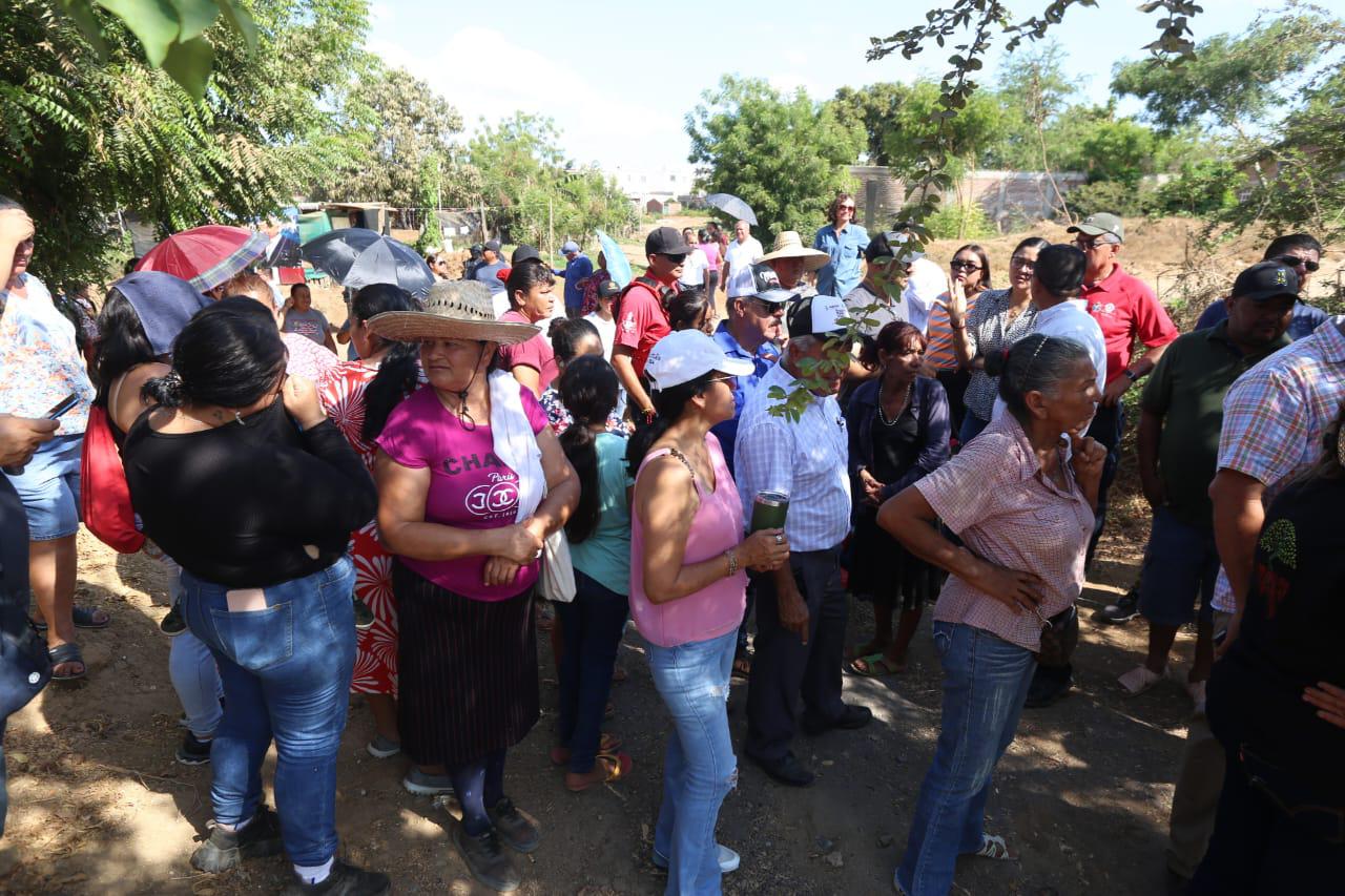 $!Anuncia Alcalde de Mazatlán regularización de 1,800 predios en Colonia San Antonio