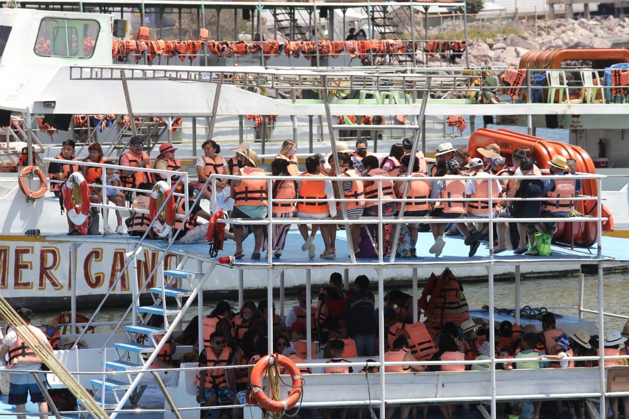 $!Se dejan venir turistas a disfrutar de Mazatlán