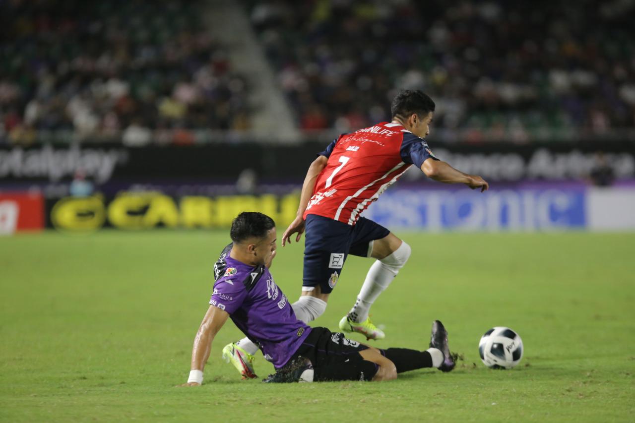 $!¡A rezar! Mazatlán cae ante Chivas y está al borde de la eliminación