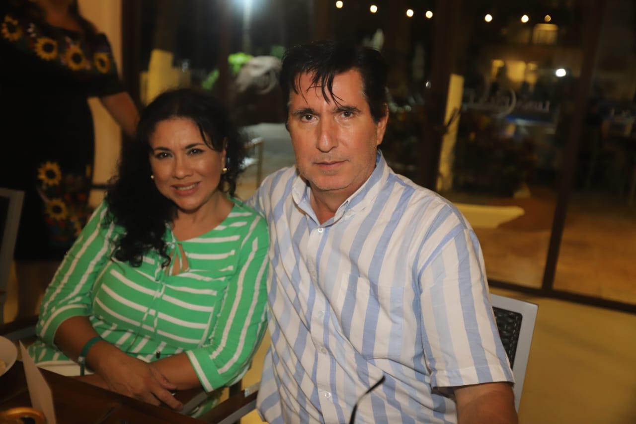 $!Norma Annette Pérez y Ubaldo Eduardo Pérez Toledo.