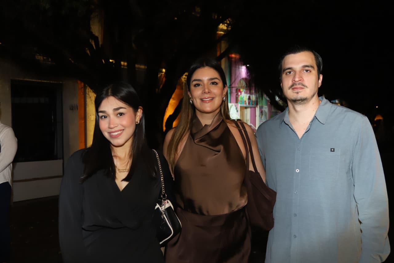 $!Daniela Barrera, Brisia Tirado y Julio Loya.