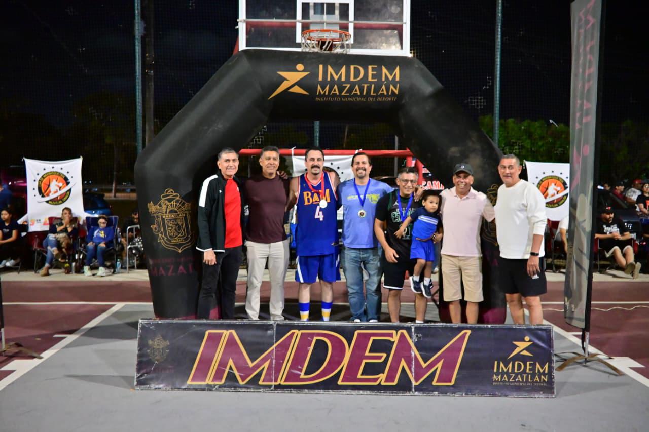 $!Horacio Llamas se corona en la Maxibasquet 50+, en Mazatlán