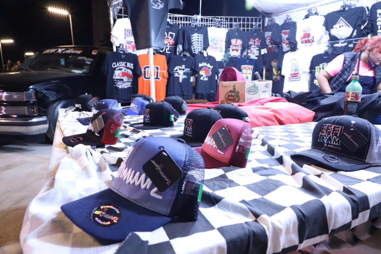 $!Entre el rugir de los vehículos se inaugura la tercera edición de la Semana de la Troca