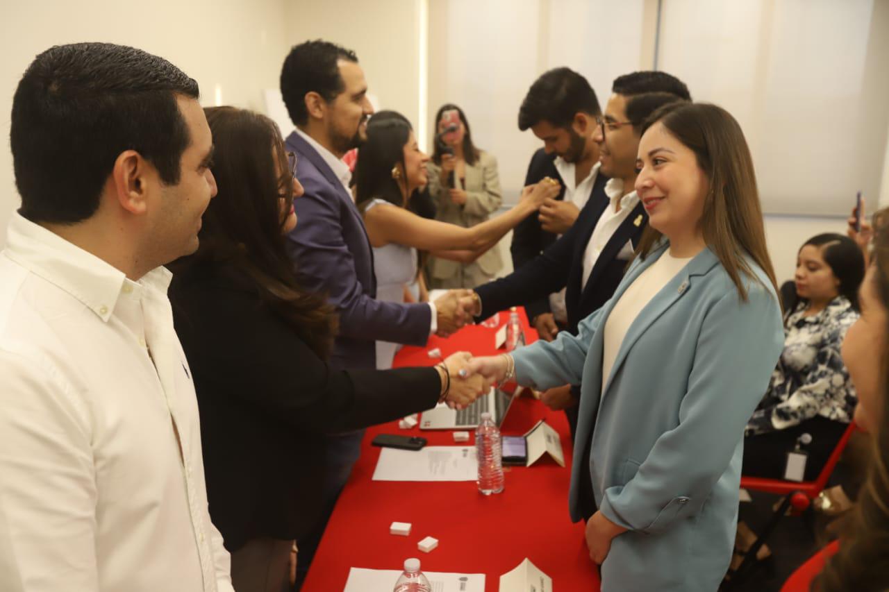 $!Rinde protesta el nuevo Consejo de Empresarios Jóvenes Mazatlán