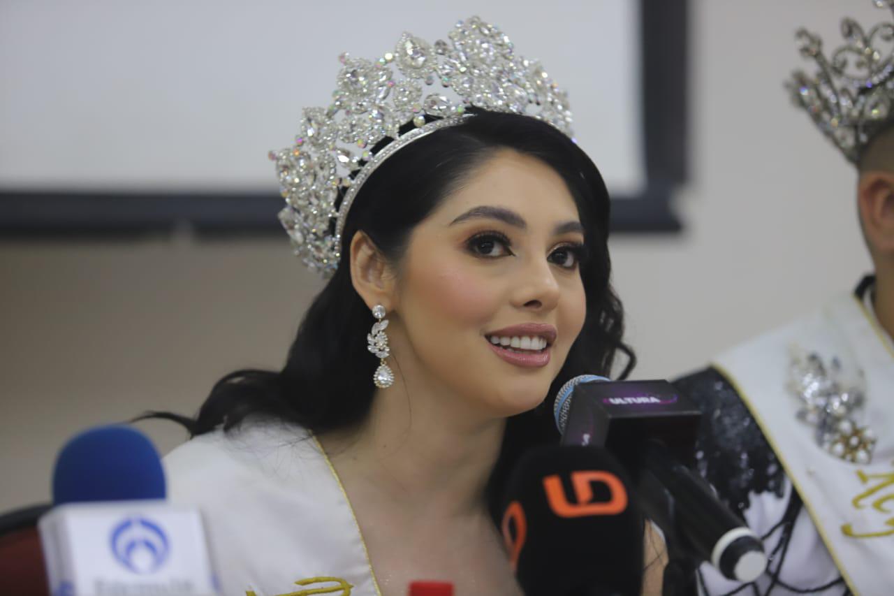 $!Desiré Ayón explica cada uno de los premios culturales que se realizan durante la festividad.