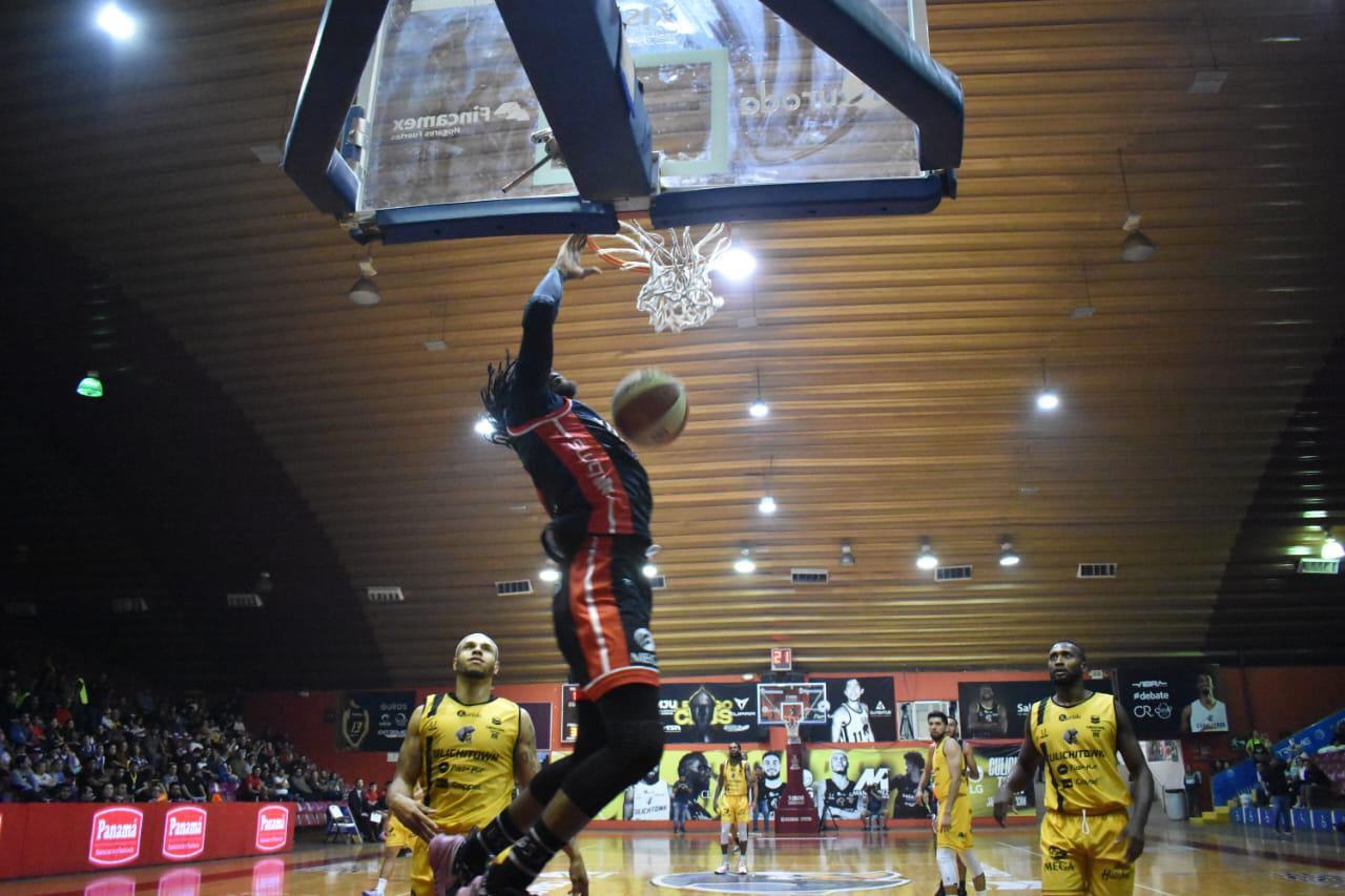 $!Caballeros de Culiacán sufre barrida en casa ante Zonkeys de Tijuana