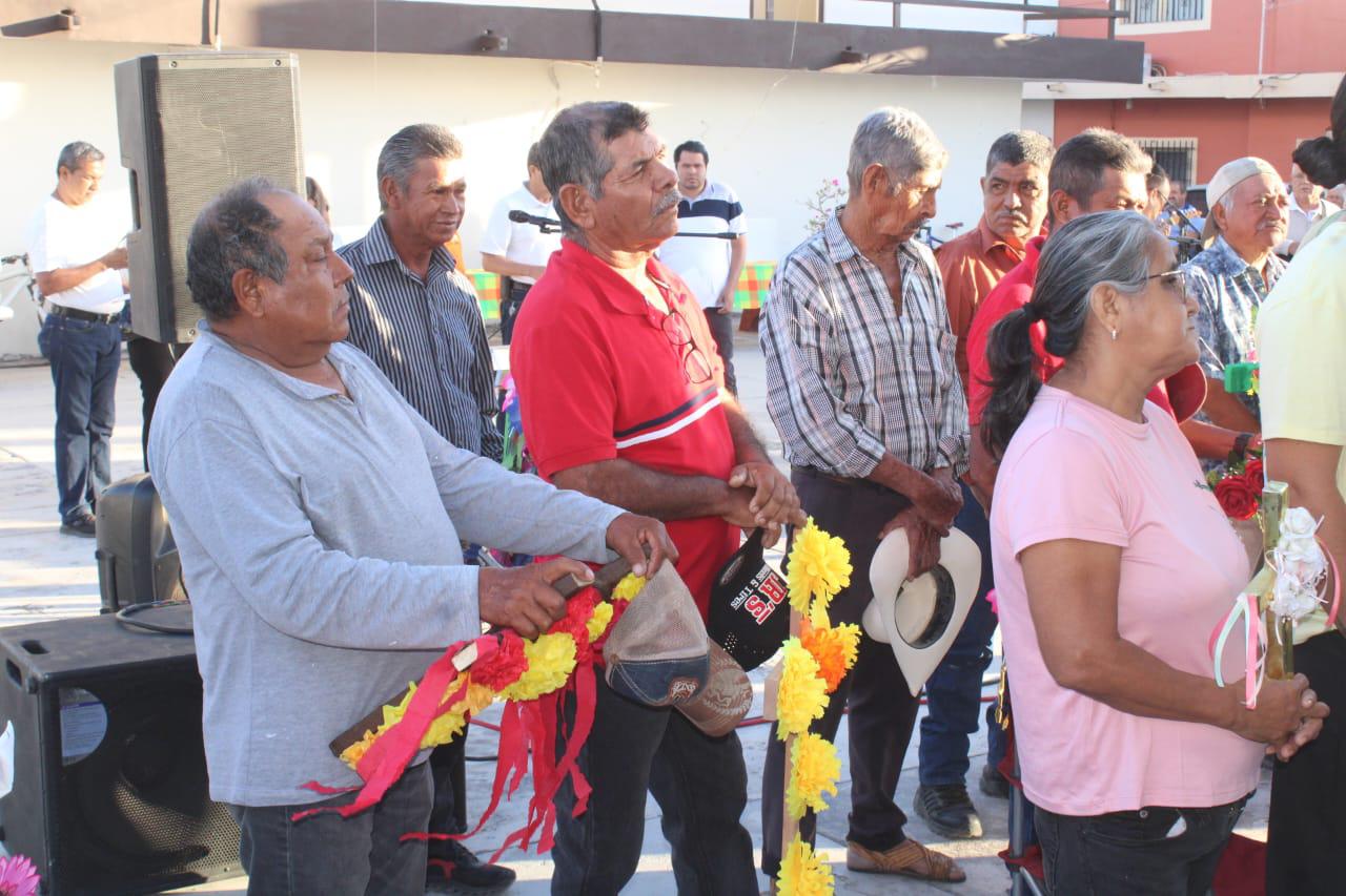$!Albañiles de Rosario honran a la Santa Cruz y piden protección en su labor