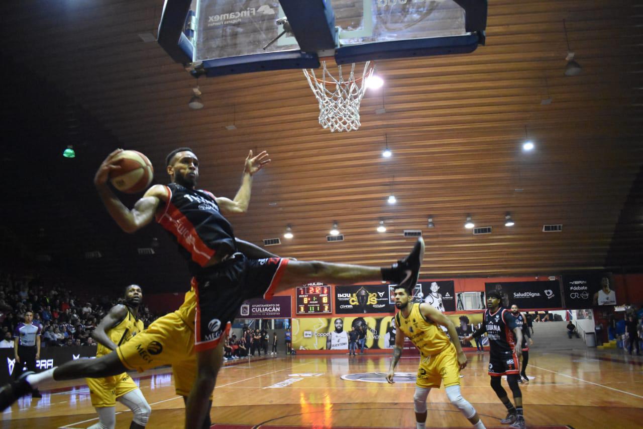 $!Caballeros de Culiacán sufre barrida en casa ante Zonkeys de Tijuana