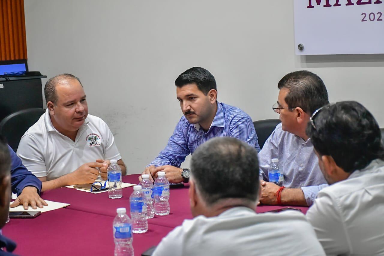 $!Delimitarán área en el IMSS nuevo para descenso y ascenso para el transporte