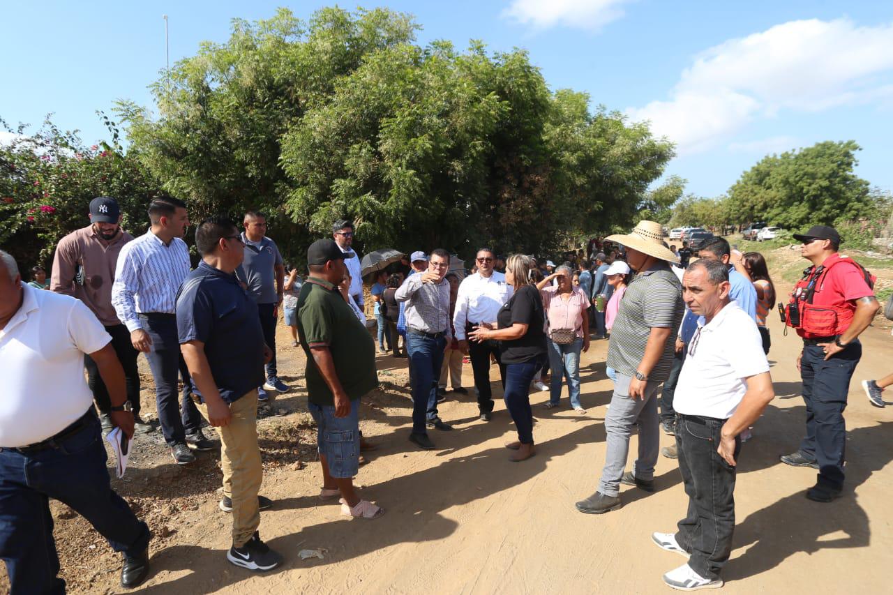 $!Anuncia Alcalde de Mazatlán regularización de 1,800 predios en Colonia San Antonio