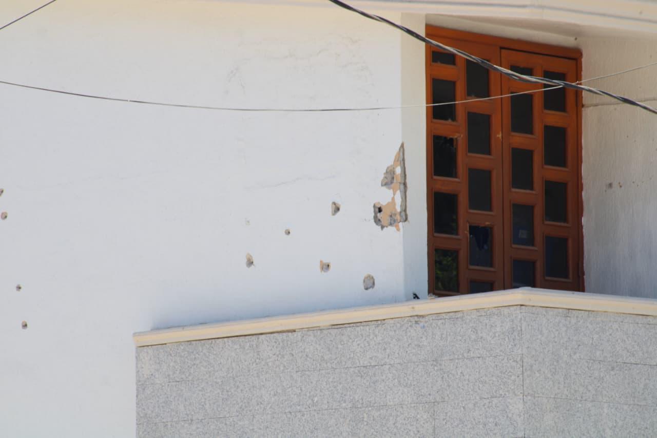 $!Balean casa propiedad de Rubén Rocha Moya en Las Quintas, en Culiacán