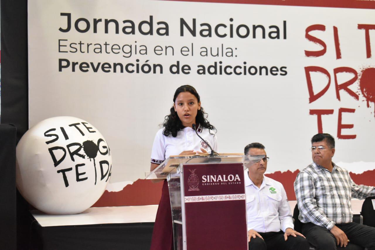 $!La estudiante Sara María Arreola Sánchez exhorta a evitar el consumo de drogas.