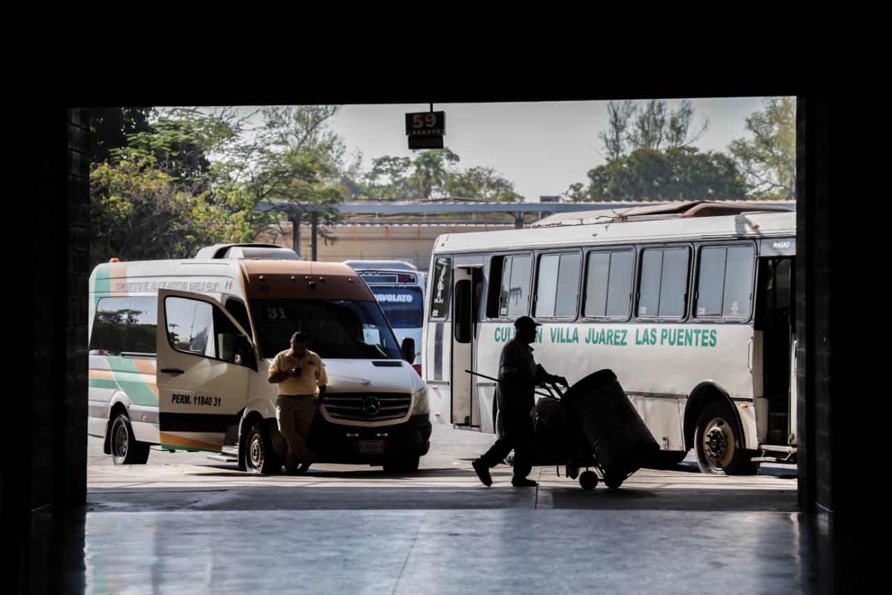 $!Incertidumbre en la Central de Autobuses de Culiacán: líneas suspenden salidas por violencia
