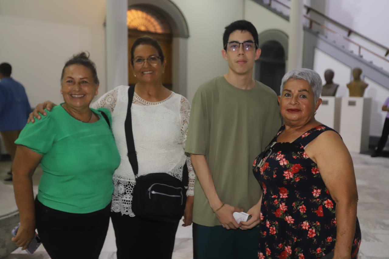 $!Josefina Sanabria, Noemi Ortega, Joel Emilio Rasura y Yadira López.