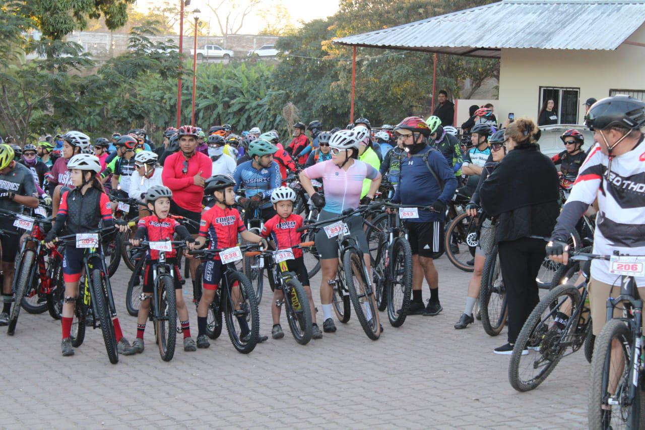 $!Ciclistas responden a la Rodada Pueblos Mágicos El Rosario