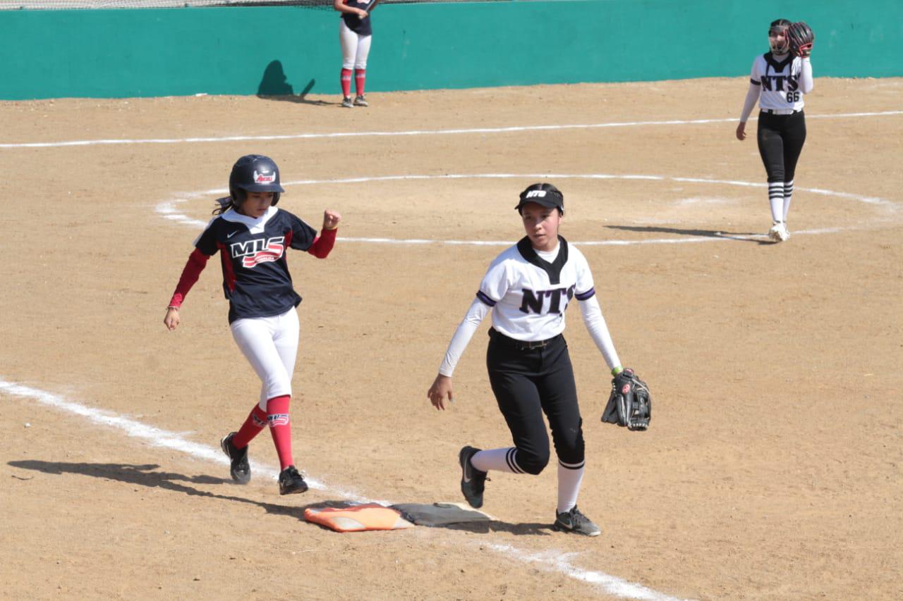 $!Mazatlán se corona en la Sub 8 del Estatal de Softbol Femenil